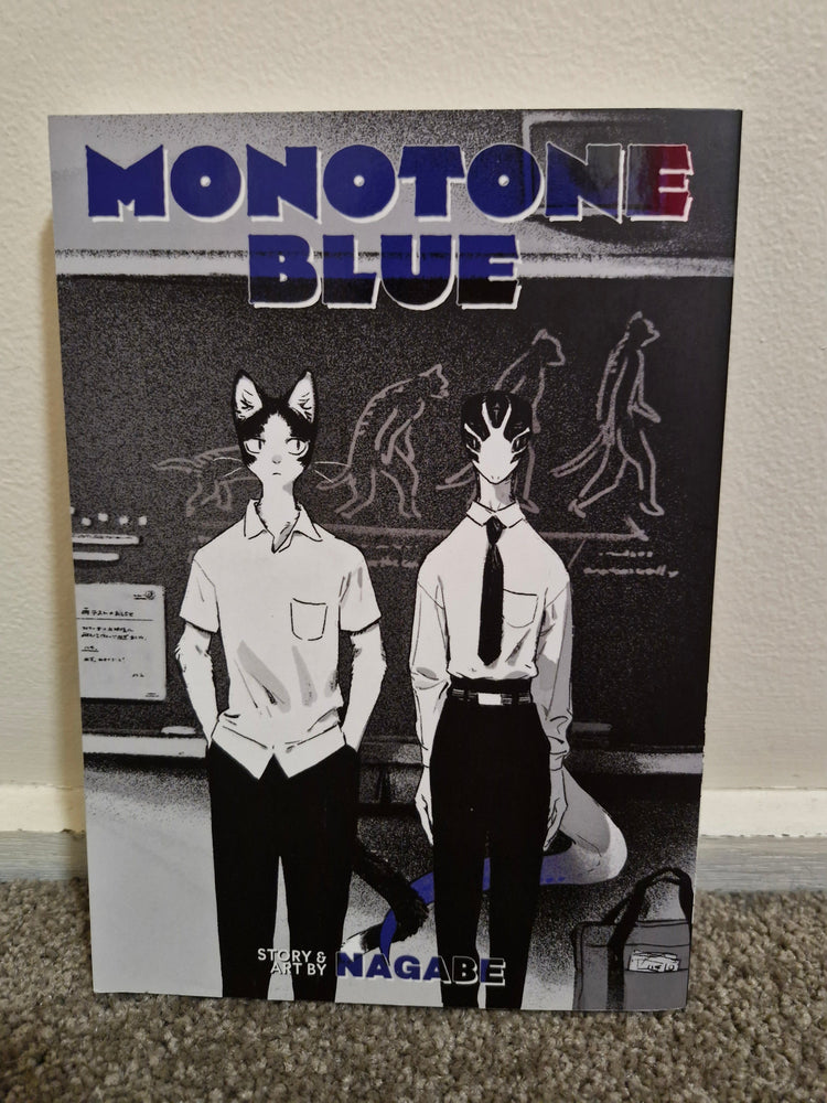 Monotone Blue